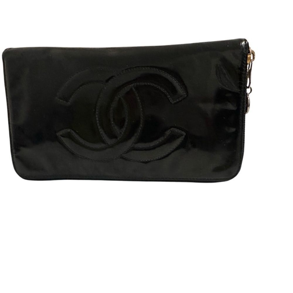 Chanel large zip around wallet added a chain - Picture 6 of 13